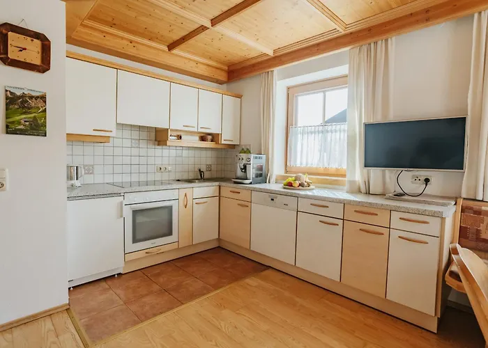 Farm stay Hattlerhof Heinfels